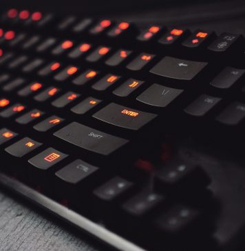 vitesse de frappe avec clavier dactylographie