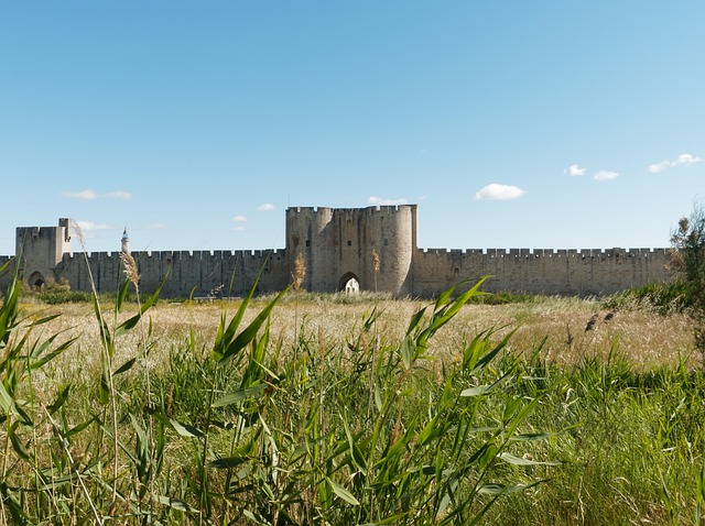 rempart aigues mortes